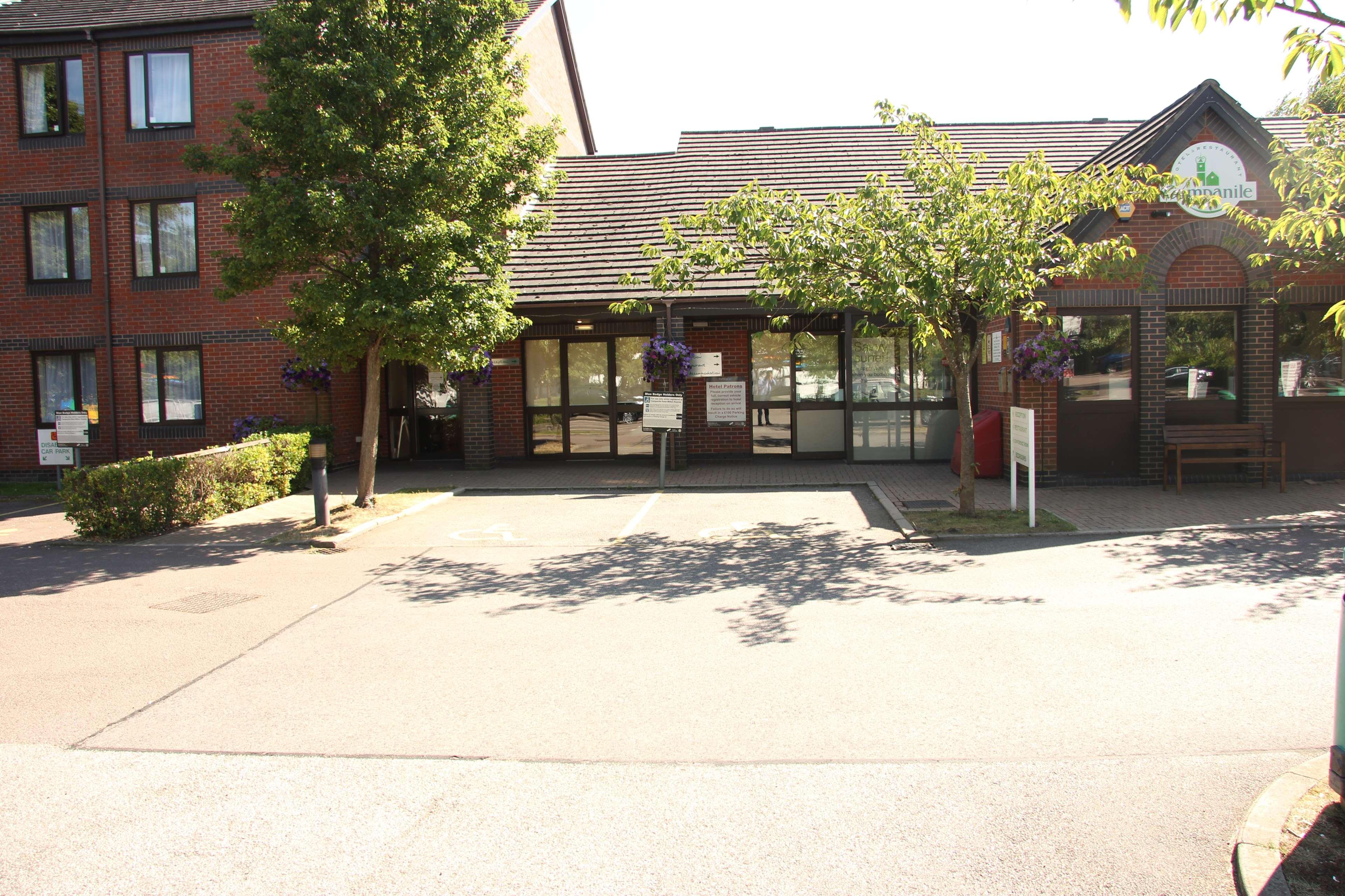 Hotel Campanile Milton Keynes - Fenny Stratford Exterior foto